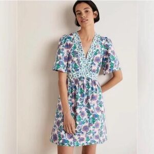 Boden V-neck contrast floral dress